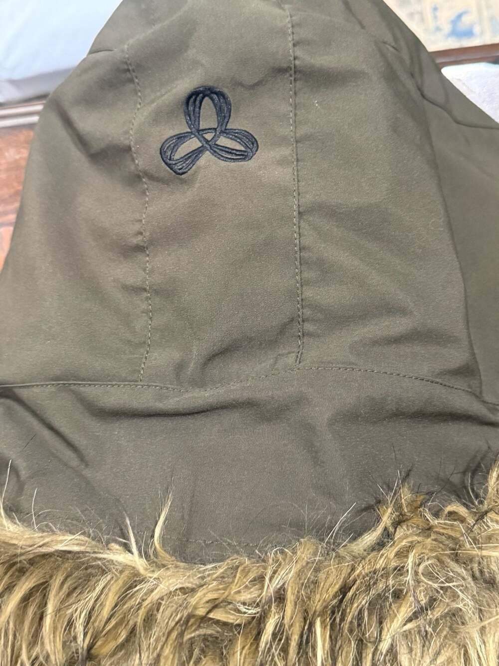 Golden by TNA Bancroft Parka Altitude Series Olive Green Down Coat Medium - Picture 13 of 16